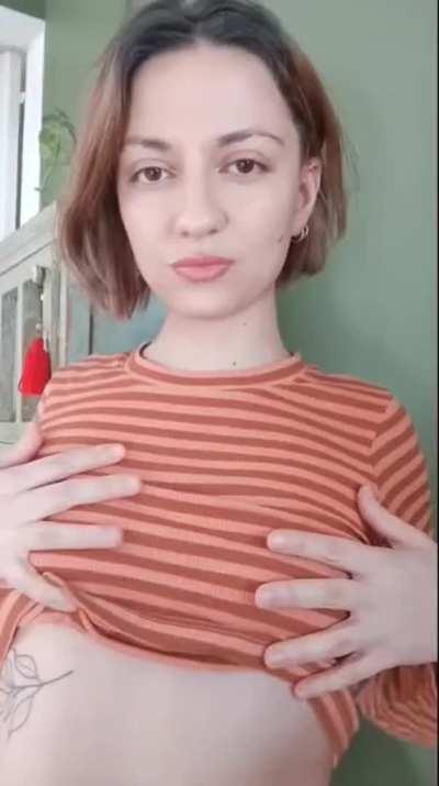 Serve me the food daddy