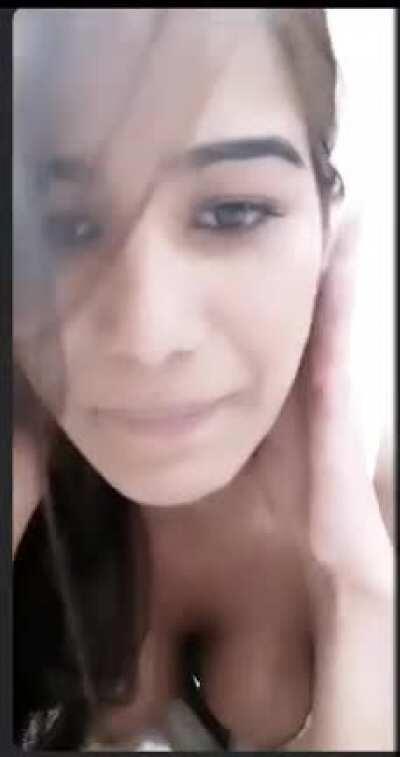 Poonam Pandey - Downblouse chat