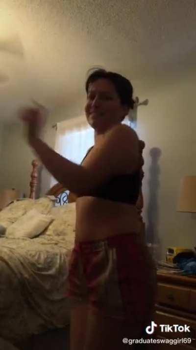 Tori has trouble dancing