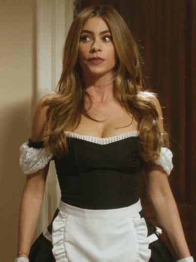 Sofia Vergara as sexy maid in modern family