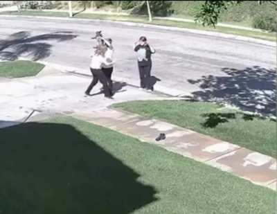 Saw this on the front page and thought it could use some sax that is very yakety