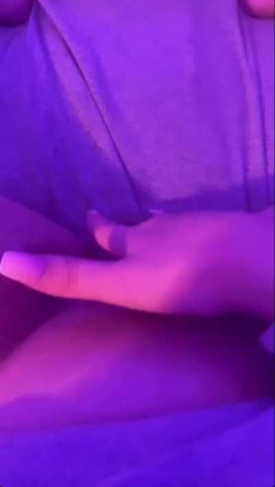 Madibanned fingering (old live)