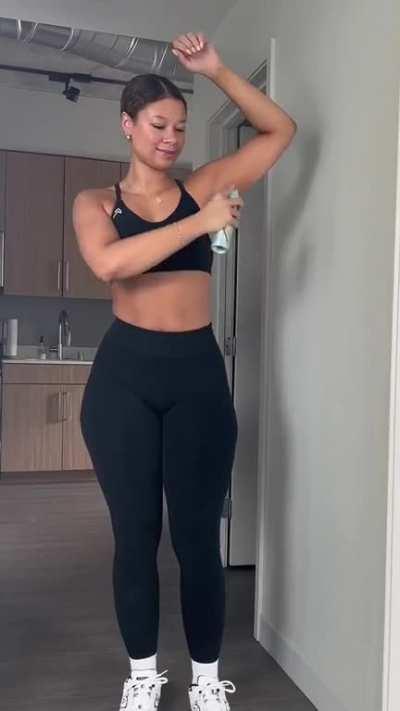 Ana the real booty goddess