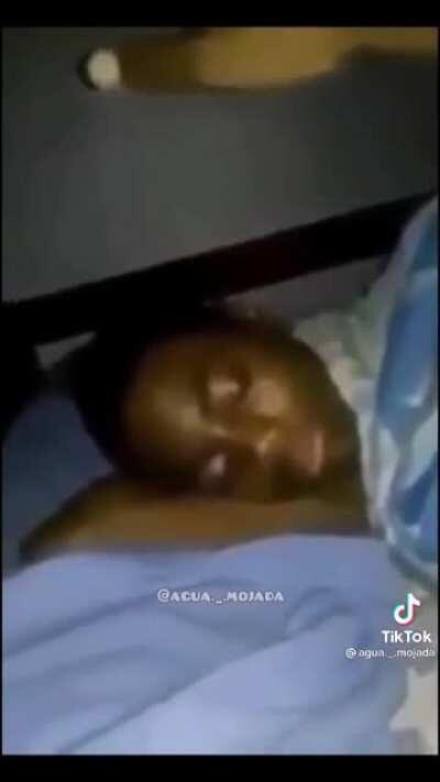 Tutorial de cómo despertar a alguien