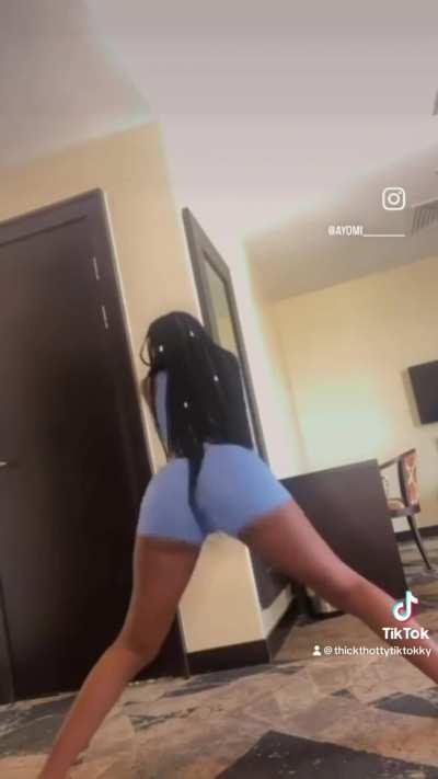 🇬🇭 booty