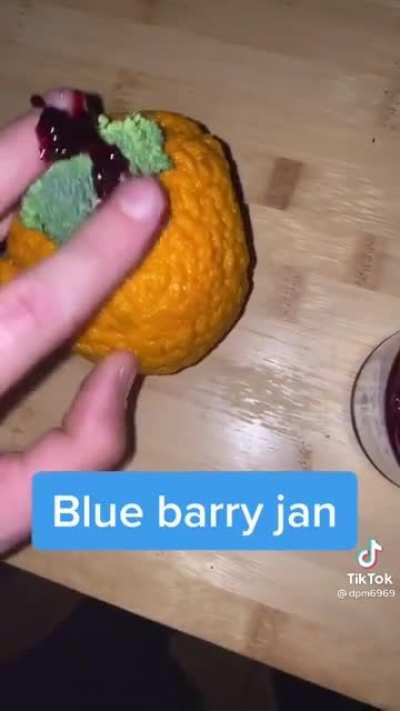 Trying to get a snack at peak delirium