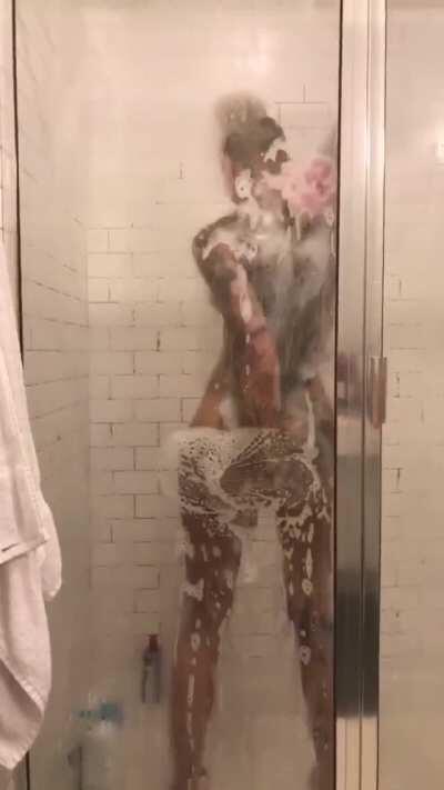 The Queen's bath 👑💋