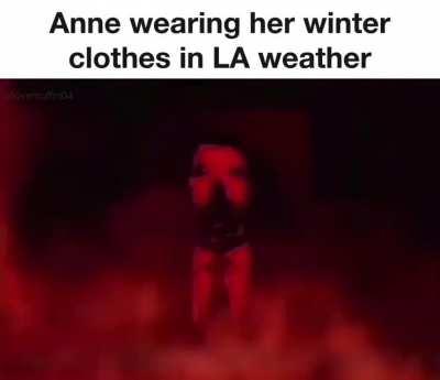 Giant sweater in 100 degree heat is da move🔥