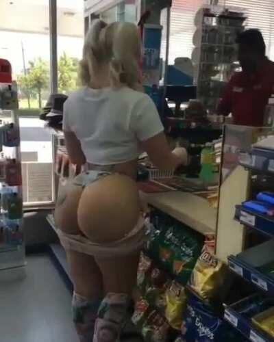 Local PAWG at the liquor store