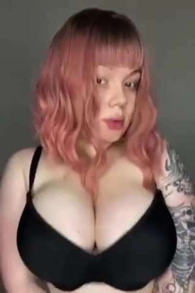 Curvy cutie available now💞 [sext] [cam] [vid] [rate]💓