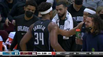 [Highlight] Wendell Carter Jr throws down a ferocious slam, throws his glasses and gets ejected