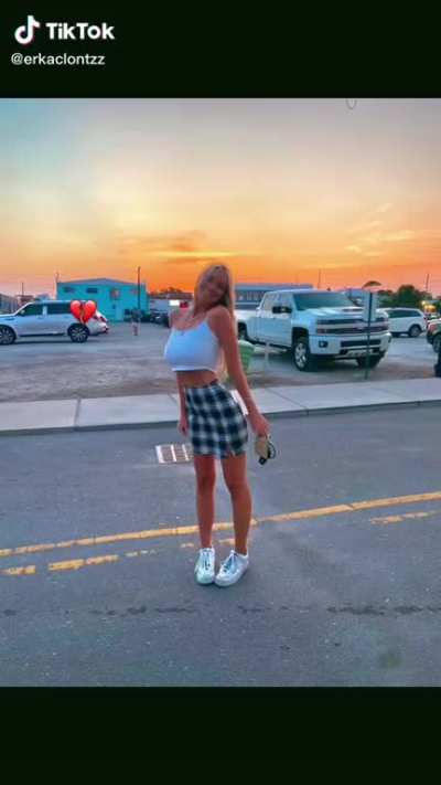 ErkaClontzz New Tiktok
