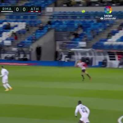 Benzema Espaldinha pass vs Athletic Bilbao