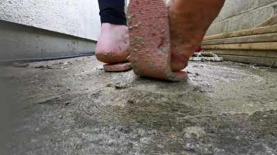 Messy snail guts and pink flip flops 