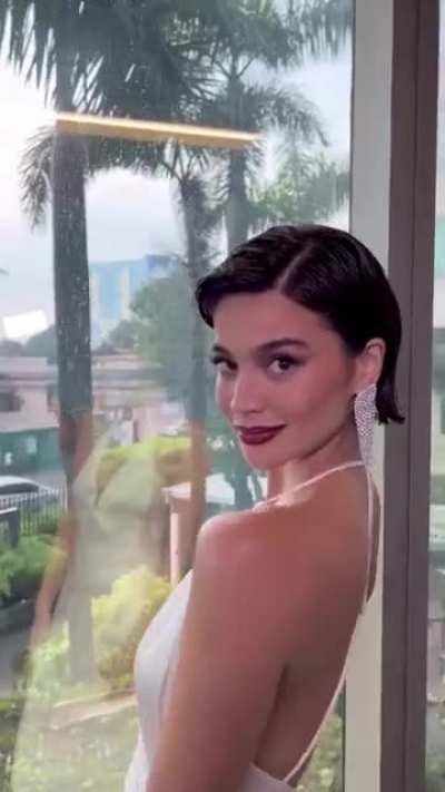 Anne Curtis