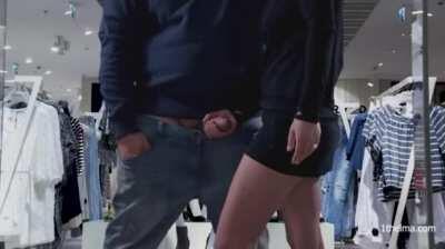 Public tug job [GIF]