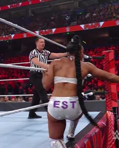 Bianca Belair's new Attire 👀