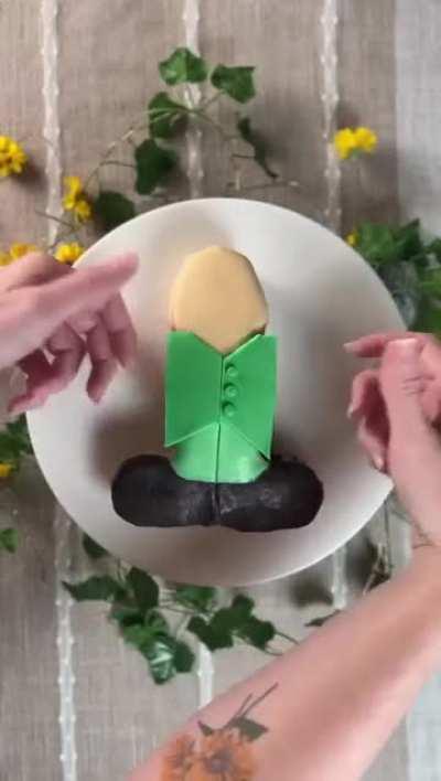 What is he doing ? 🤔