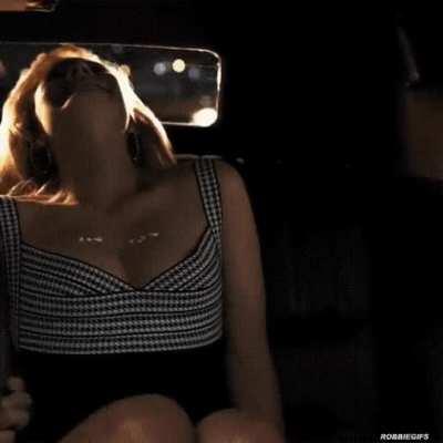 [Reddit] I would love to sniff Coke off of Margots tits