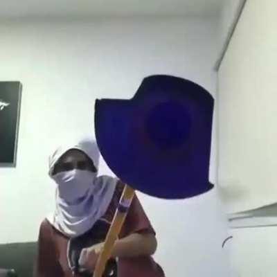 Quando uma feminista aproxima de mim