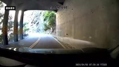 Footage from the dashcam in the mountainous areas of Taiwan during the earthquake on April 3rd, 2024