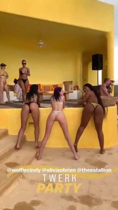 Twerking in the middle