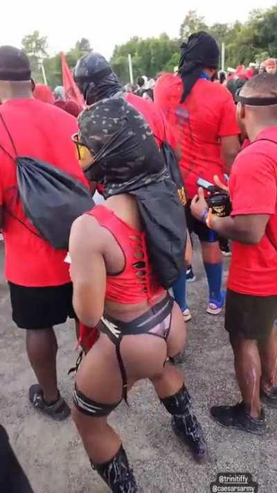 Outside (📷:@nigelsocrazy_)