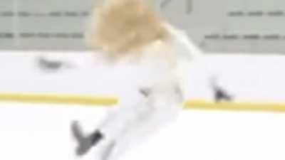 Rosé falling on ice but everytime she lands an iconic dip/split occurs: