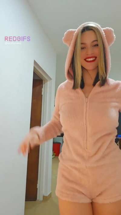 This naughty little bear needs daddy's honey