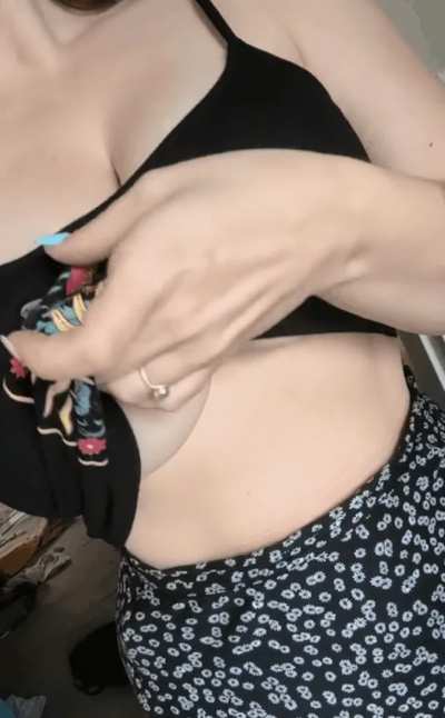 Don't forget... I'm posting on my LoyalFans almost every day 💖 and I post clips there too
