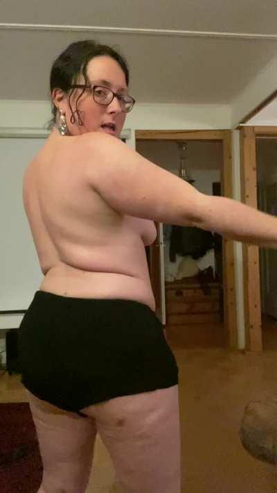 Im excited to show you my twerking skills on your cock 😌