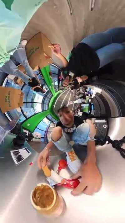 Knekro en un universo paralelo