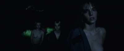 Maya Hawke nude tits