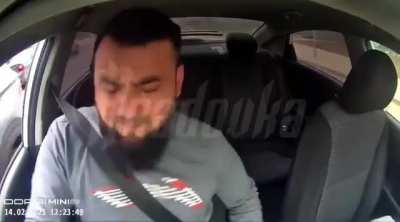 Taxi driver messed up with the wrong person