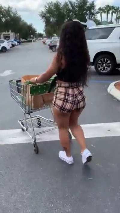 I’d hire her to be my personal shopper