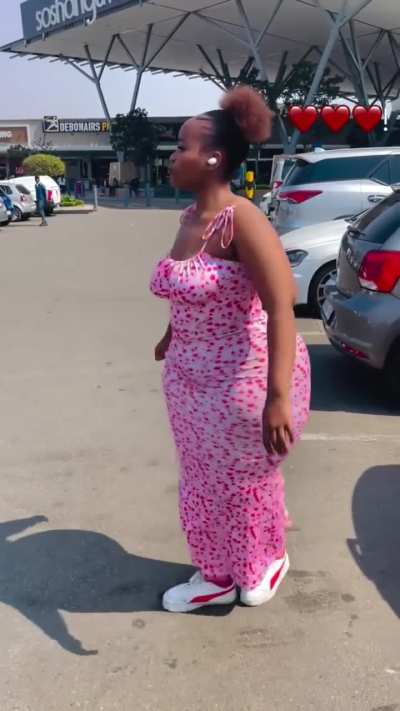 Natural Big Booty Girl in Pink Dress [Lulu]