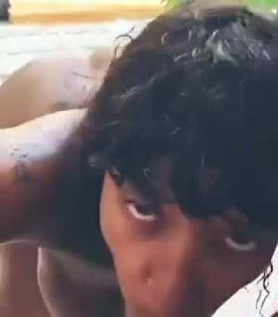 Cherokee D'ass giving D'head