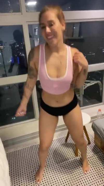 I've always wanted to do a naked TikTok challenge. Am I doing right?