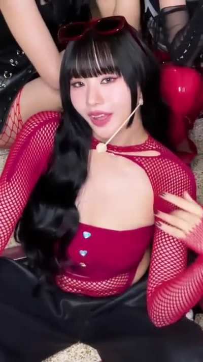 KISS OF LIFE - Natty