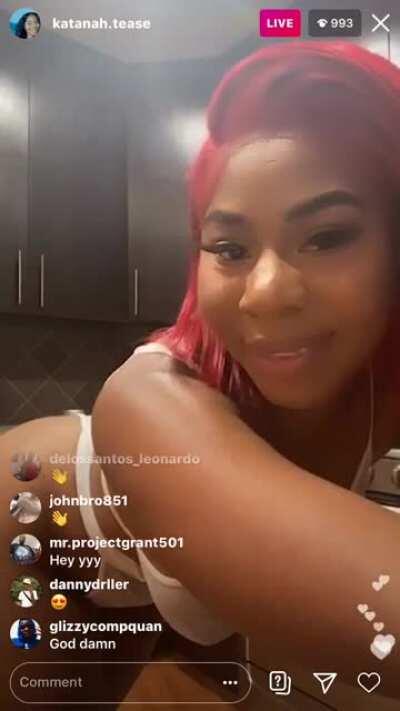 K@t@nah t£ase twerking part 1