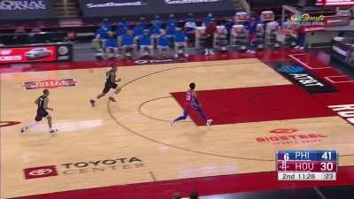 [Highlight] Thybulle gets his 2nd steal in just 3 minutes and takes it all the way for the slam