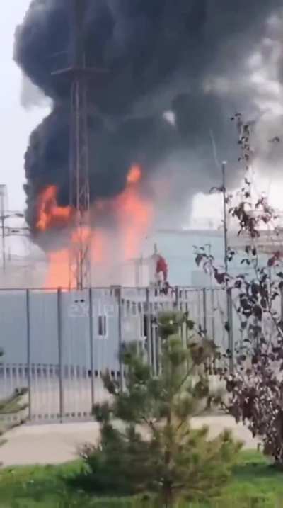 Ukrainian long-range drones hit the 110/35/6 kV T-25 substation in Taganrog, Rostov region