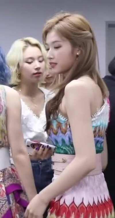 200910 - Sana turning around (ft. Chaeyoung)