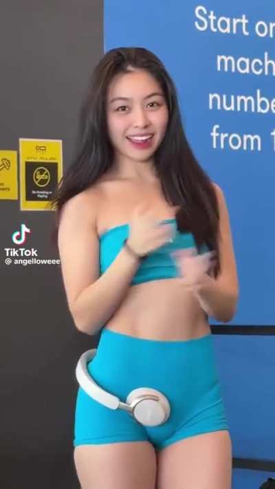 Little Dancey in sexy blue 💙🍑🥵