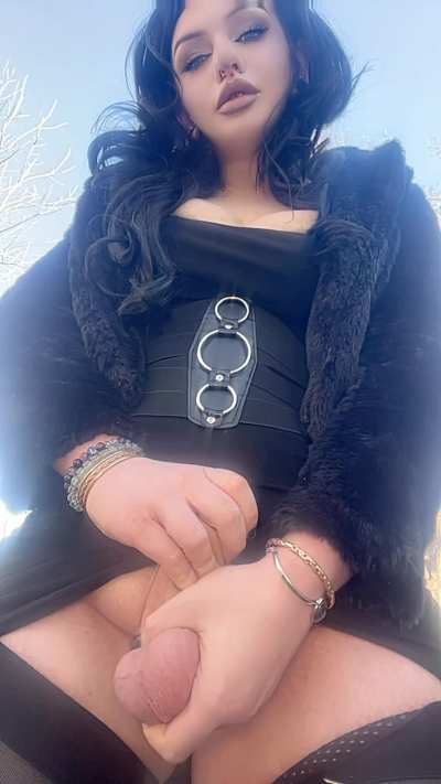 Could you be with a girl that needed daily blowjobs?