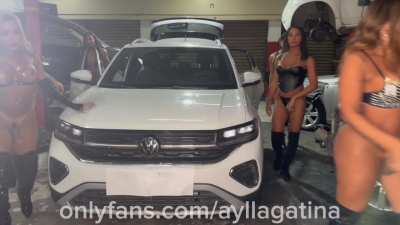 Here I got into it with my friends very hot