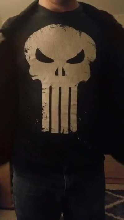 Apparently it's not normal to match your shirt with your jacket. All the girlfriend did was laugh and tell me this belonged here