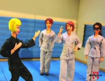 How to disarm a gunman with a chop on a joint