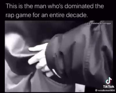 Drake the type of MF to do something like this