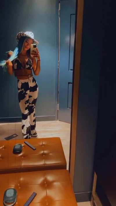 Save a horse, ride a cowboy 🤠